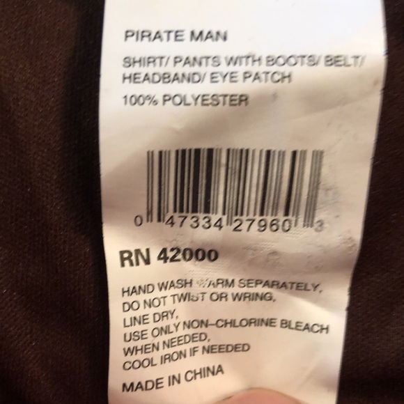 Pirate costume/men’s-one size fits most/boot attached to red and black pants - Picture 10 of 11